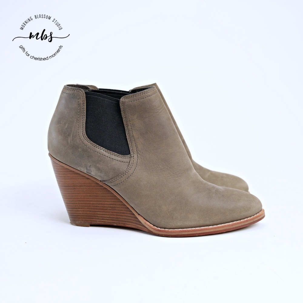 Cole Haan Balthasar Leather Stacked Wedge Booties Gray Tan‎ Women 10